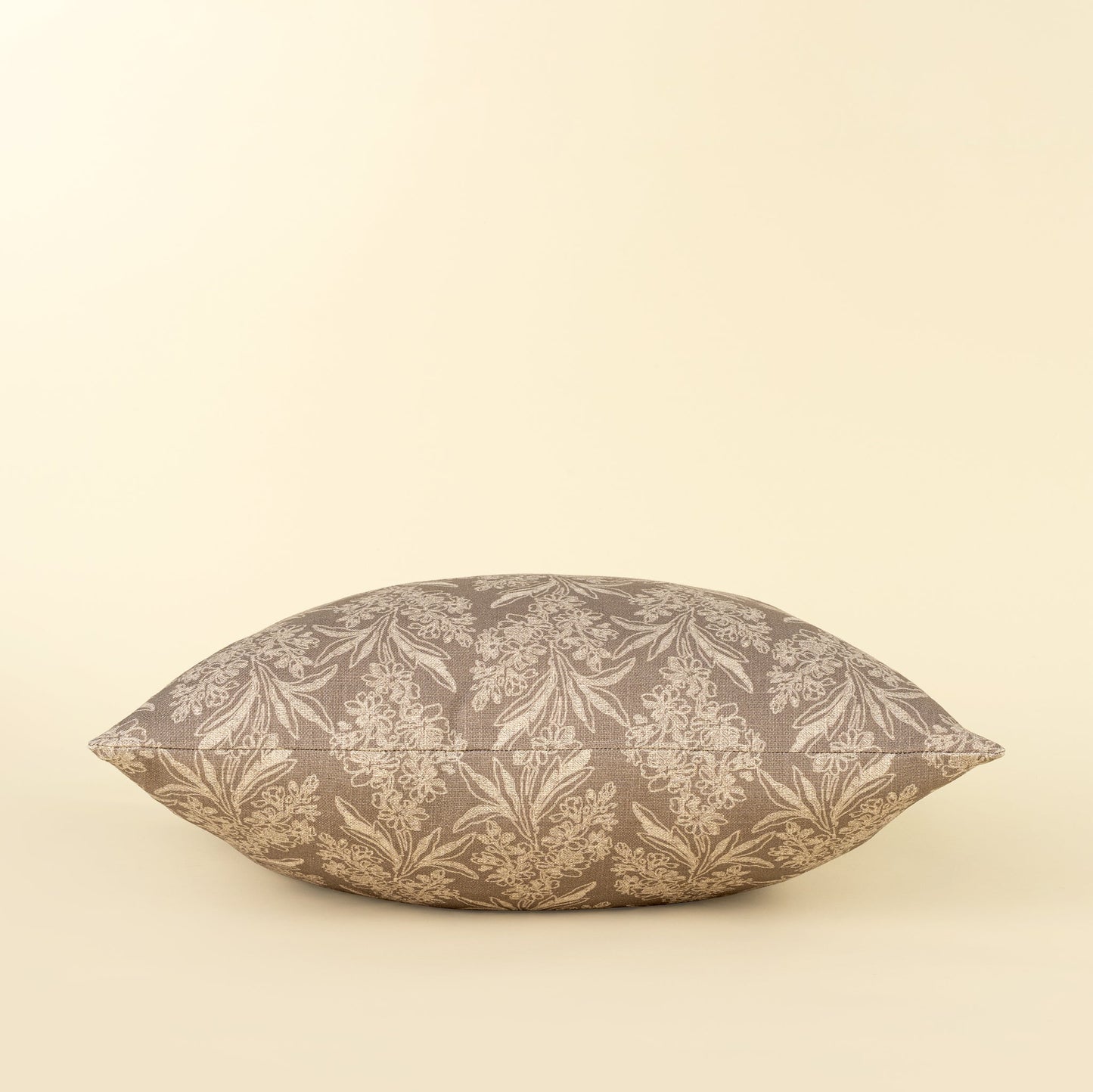 20x20 Clover Pillow