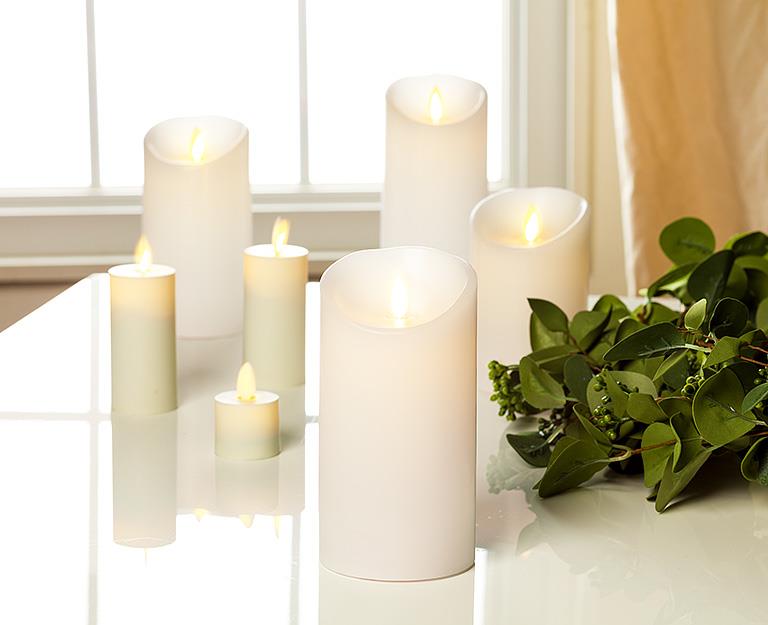 Large Ivory Reallite Candle π¨π¦