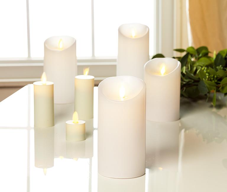 Large Ivory Reallite Candle π¨π¦