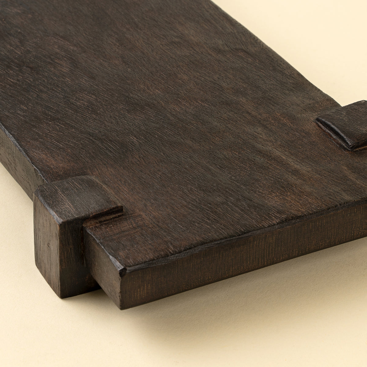 Drift Pedestal Tray S, Dark Brown