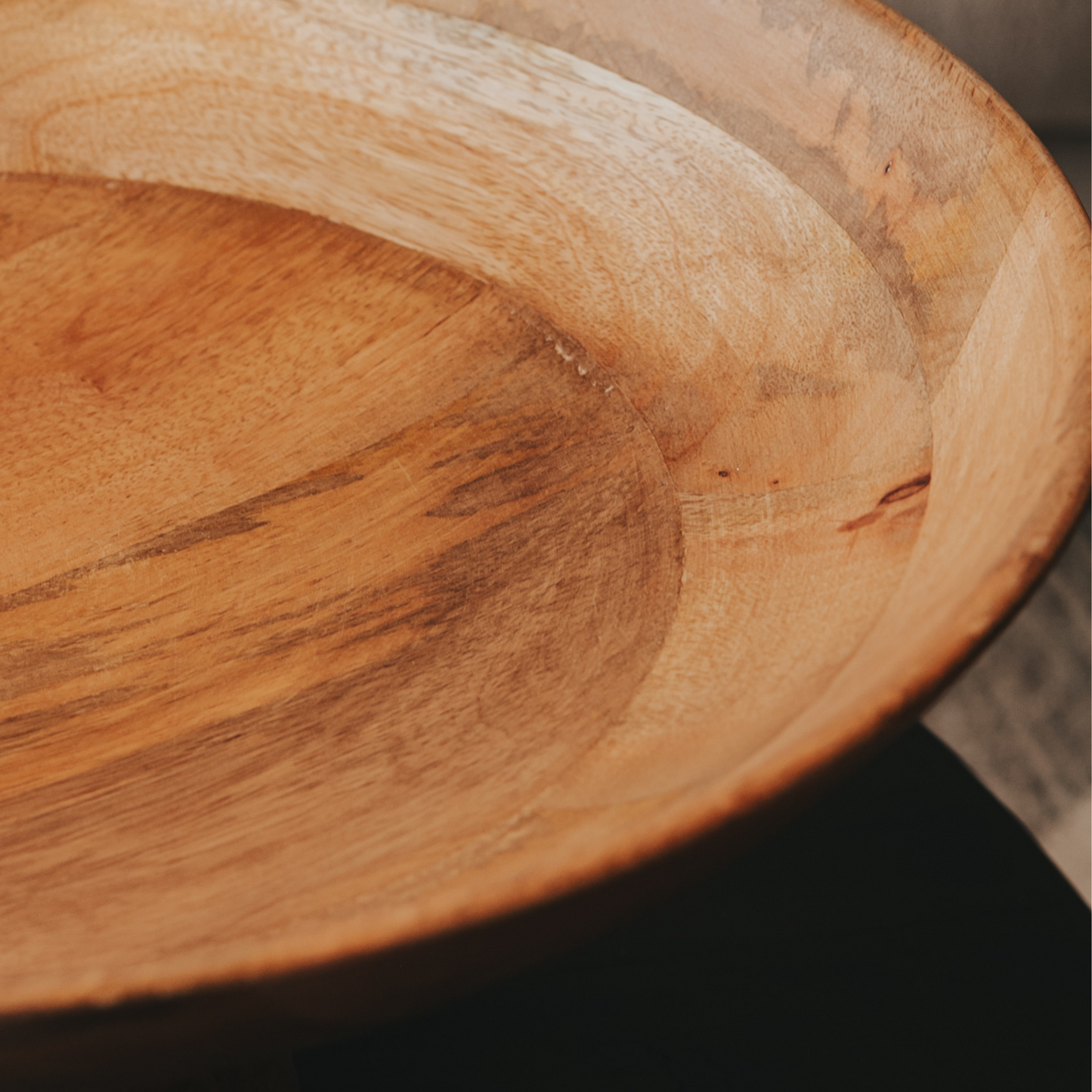 Bowl on Pedestal-15"🇨🇦