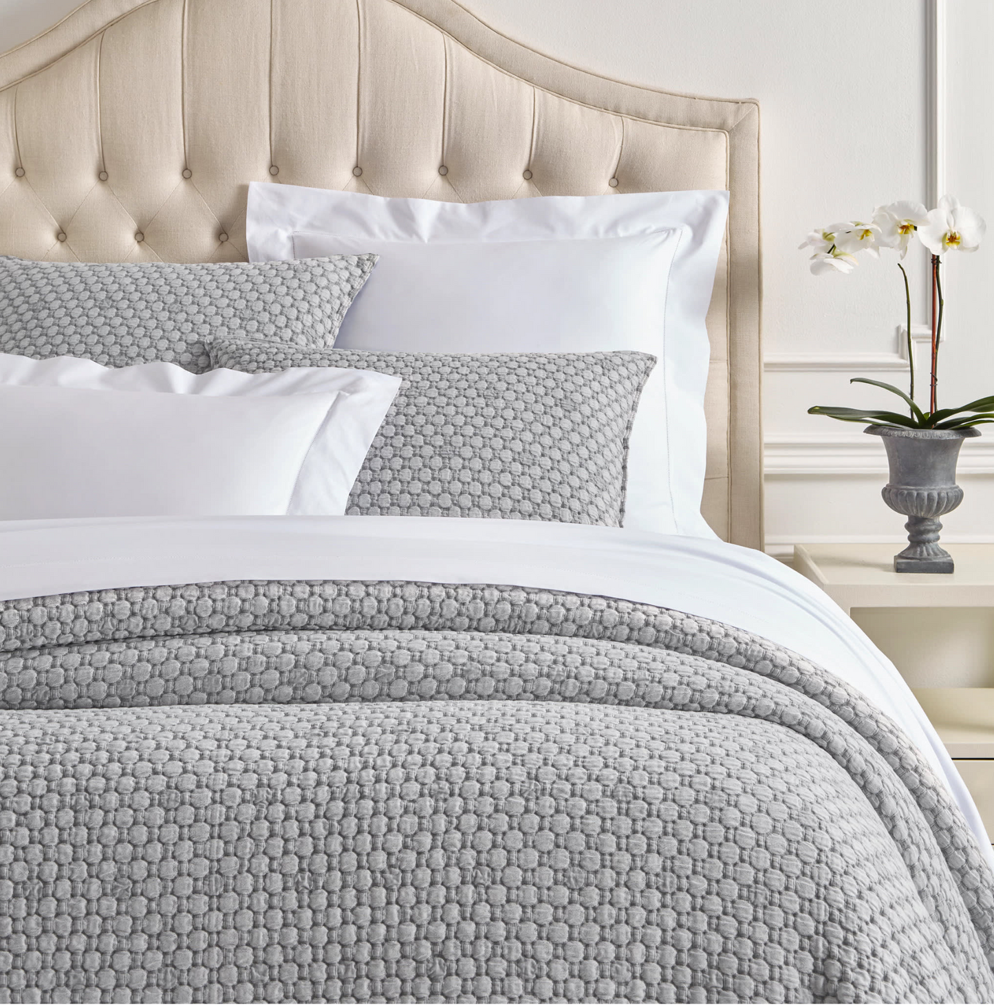 Lodi Matelasse Coverlet