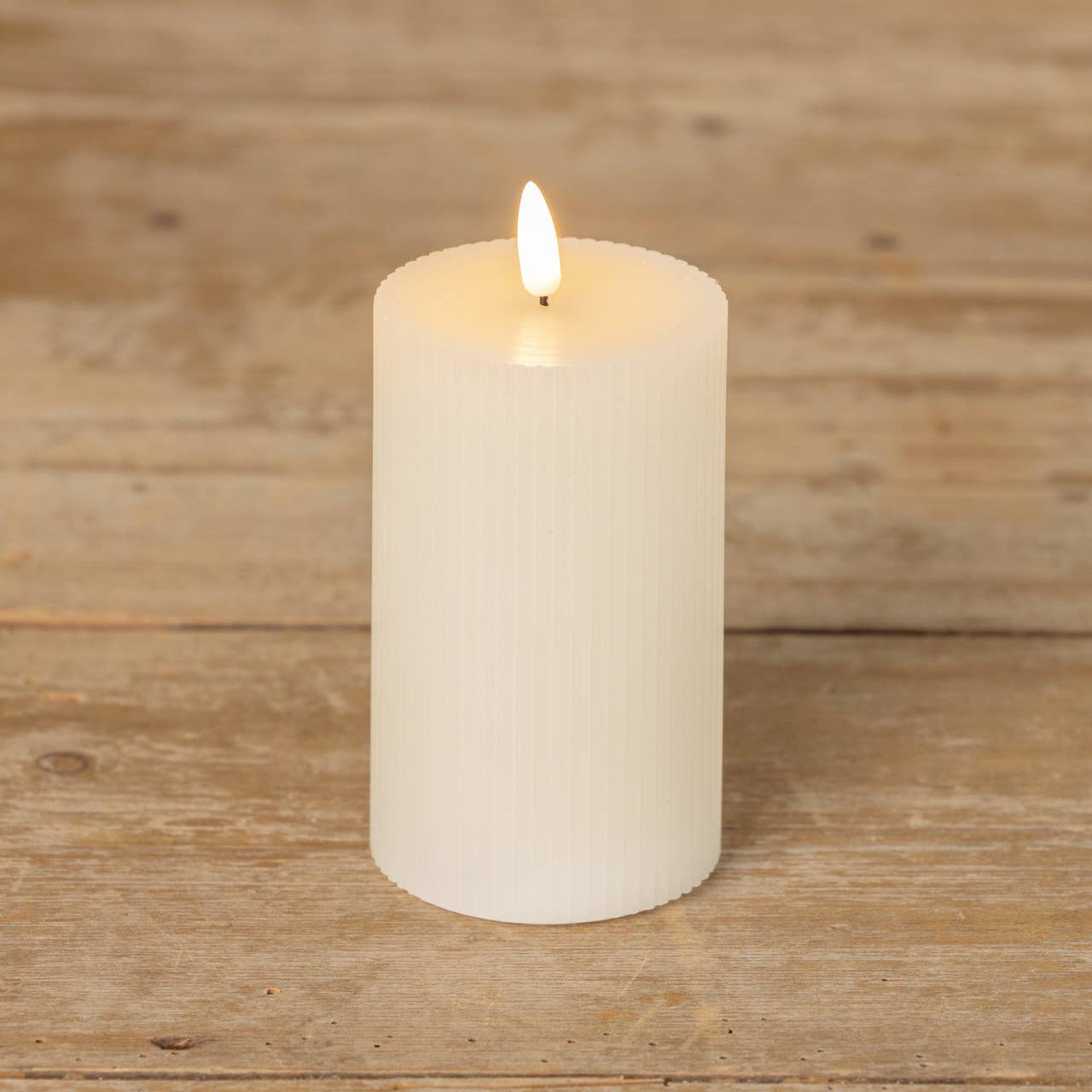 5" CREAM GROOVED 3D FLAME CANDLE