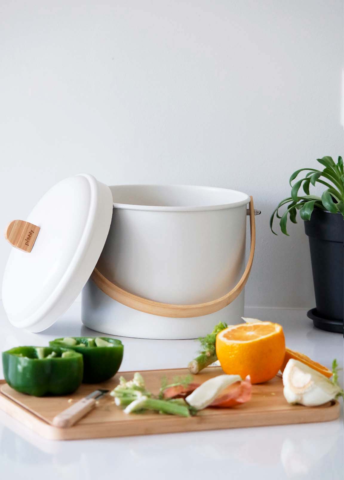 Pebbly Compost Bin W/ Charcoal Filter Cream 7Q