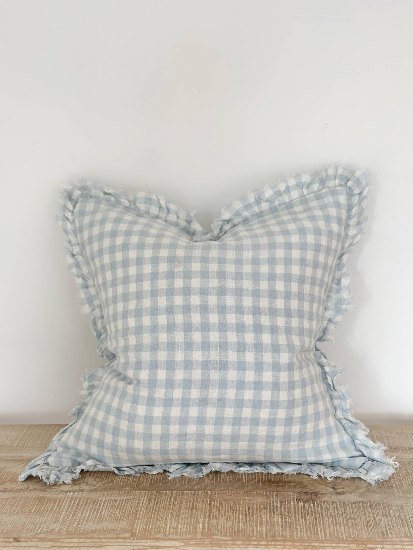 Hallie Ruffled Linen Cushion Cover 45x45 – Blue Gingham🇬🇧