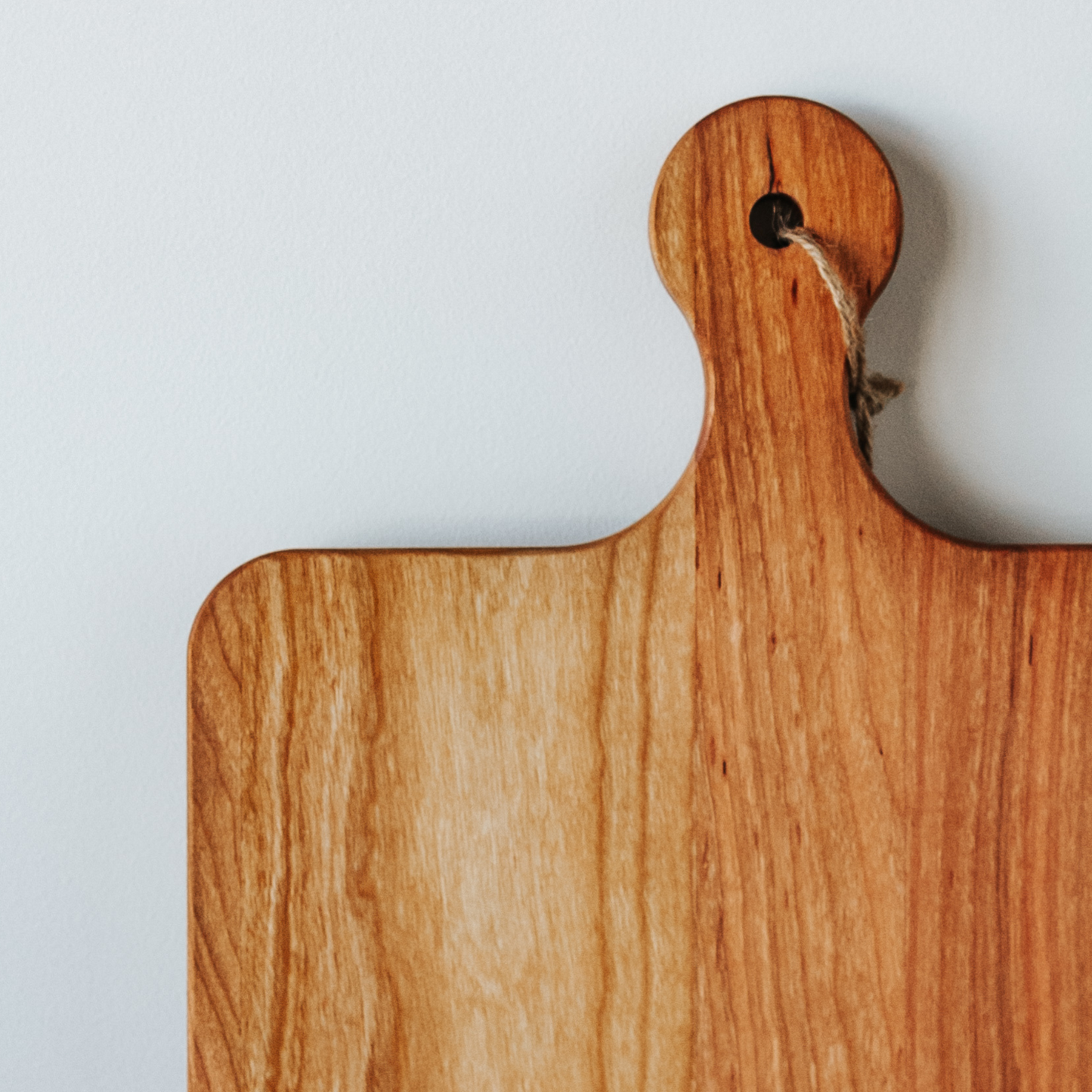 Cherry - OH16 - Cutting Board with Rounded Handle 16''x10-1/2''x3/4''
