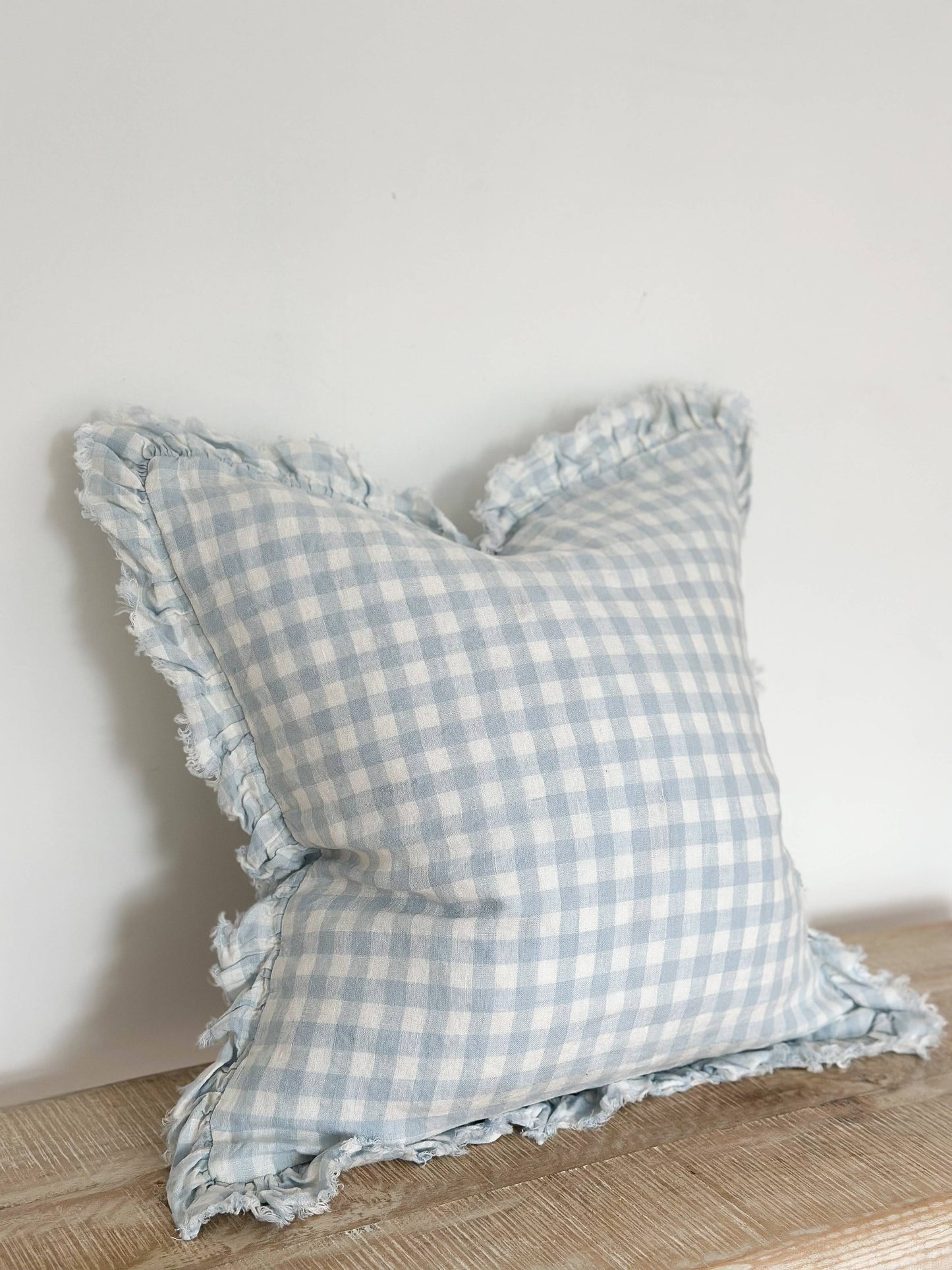 Hallie Ruffled Linen Cushion Cover 45x45 – Blue Gingham🇬🇧