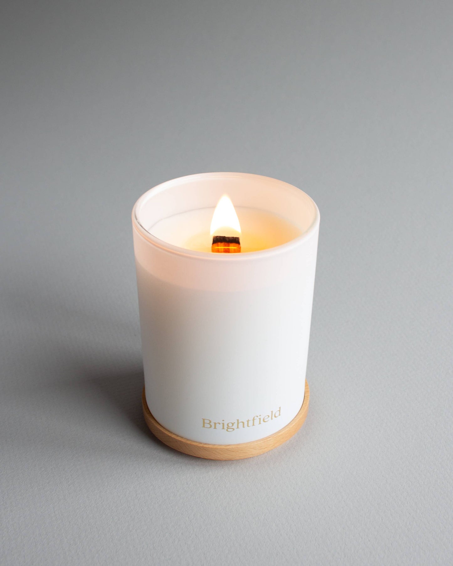 Linen Non-Toxic Sustainable Coconut Soy Candle w/ Wood Wick