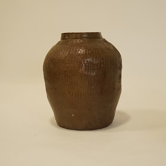 Perry Vintage Pot