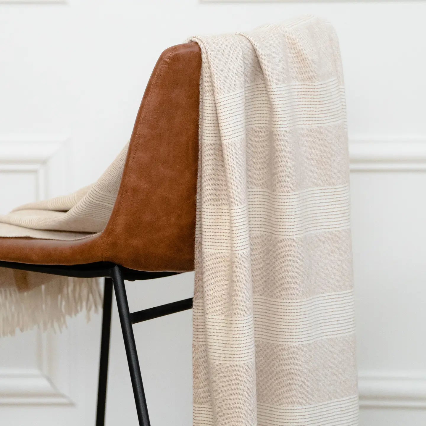 Morse Baby Alpaca Throw🇨🇦