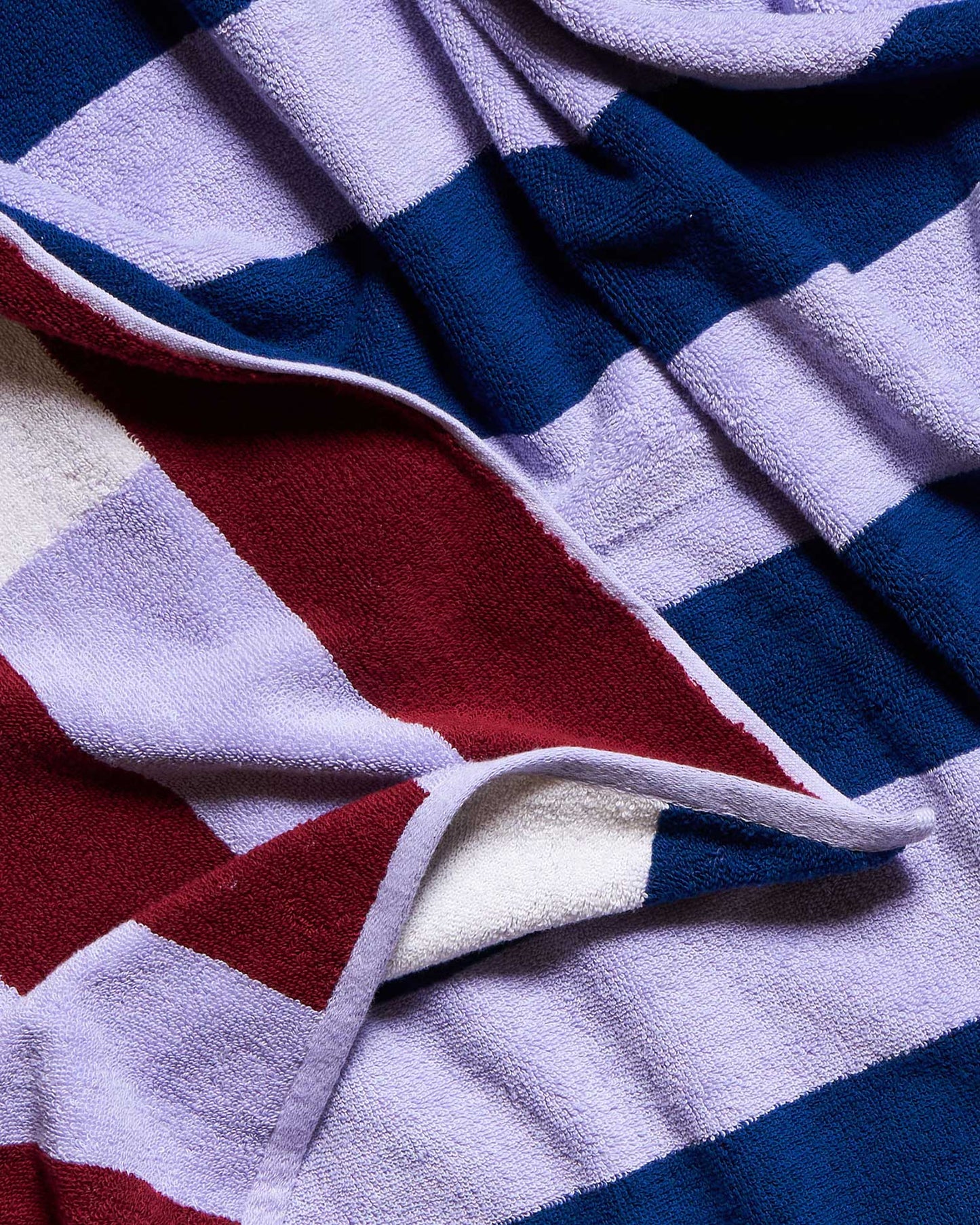 Offset Stripe Stretch Bath Towel 30x56in Studio Navy Lilac
