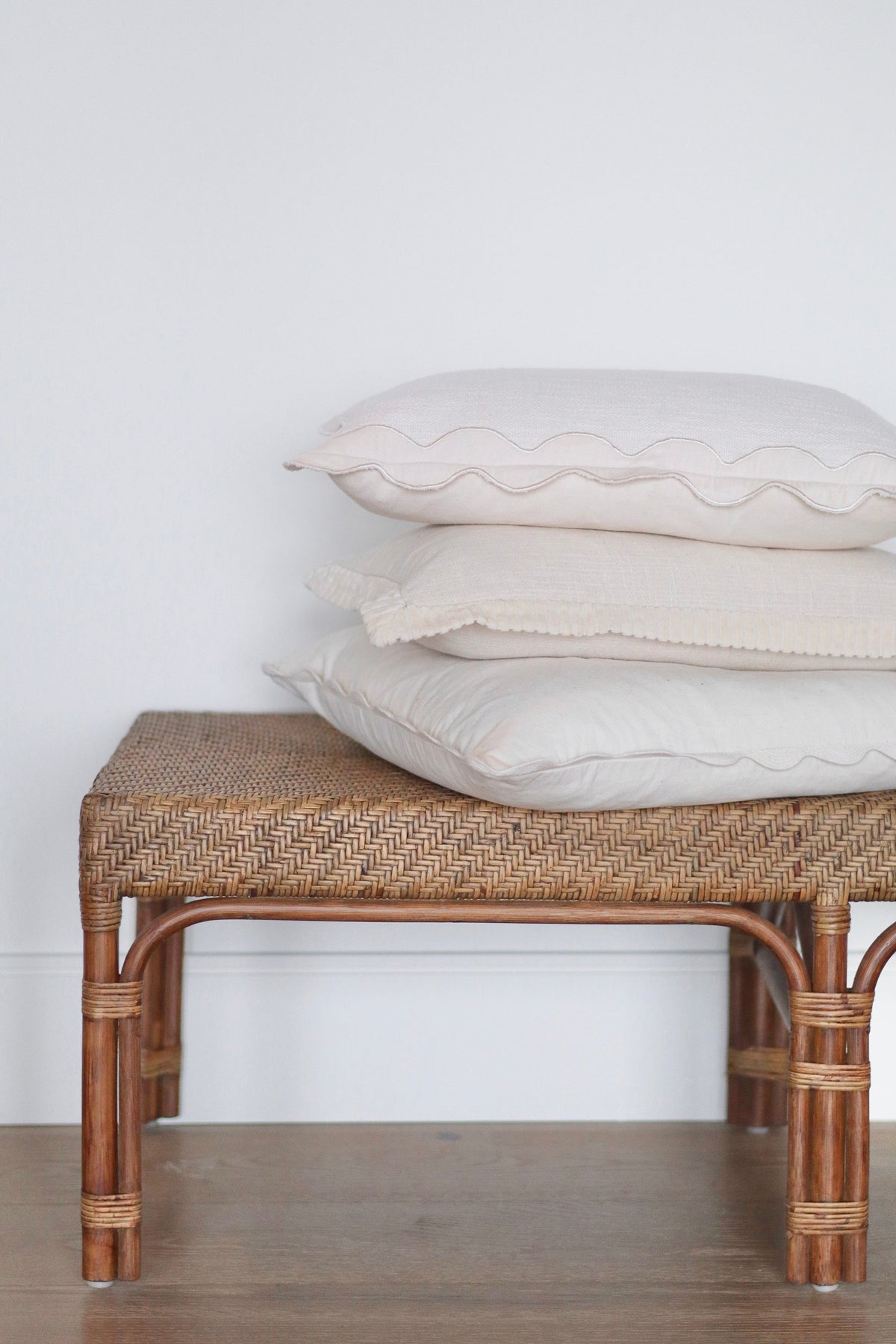 21x12 Velvet Scallop Pillow, Ivory