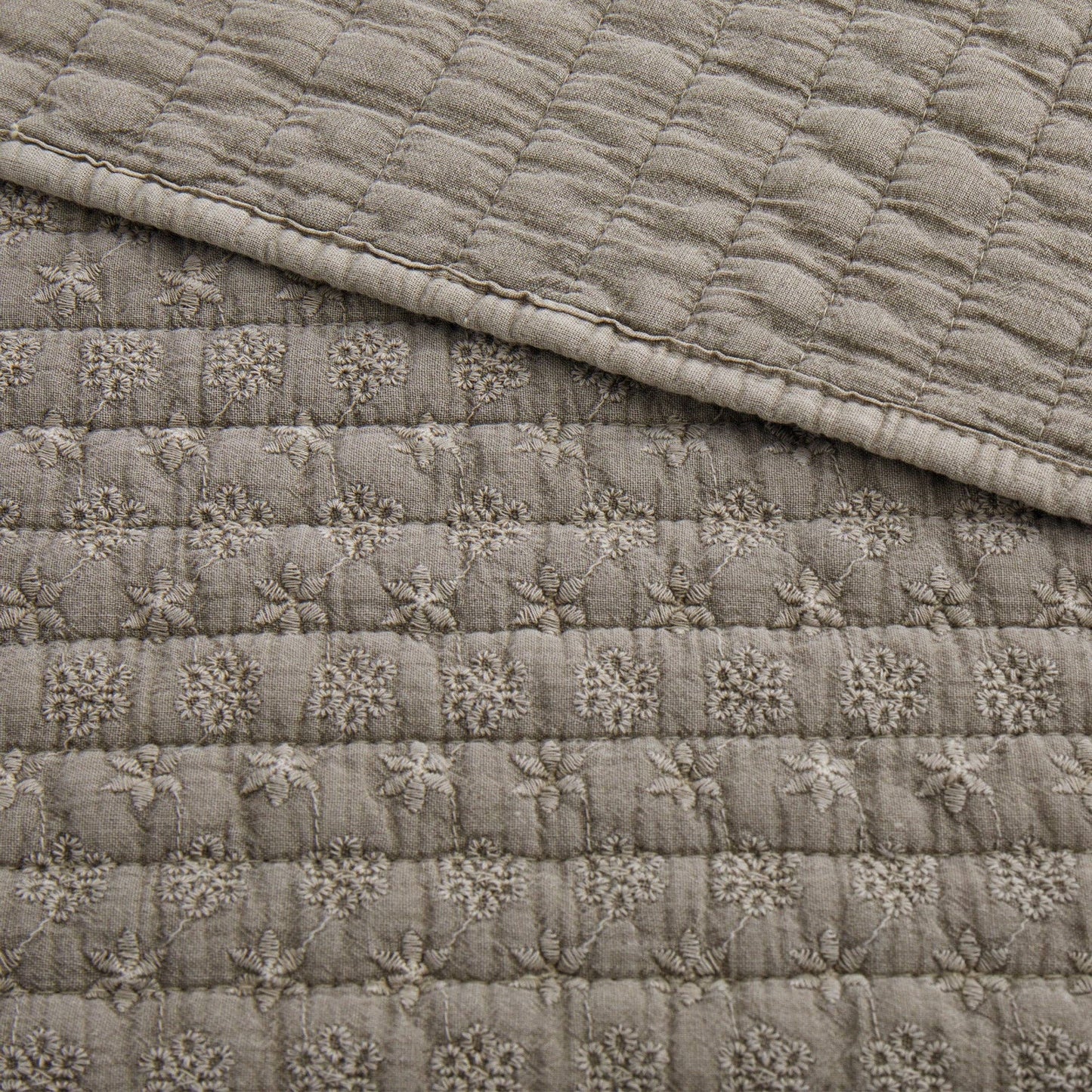 Eyelet Quilted Throw