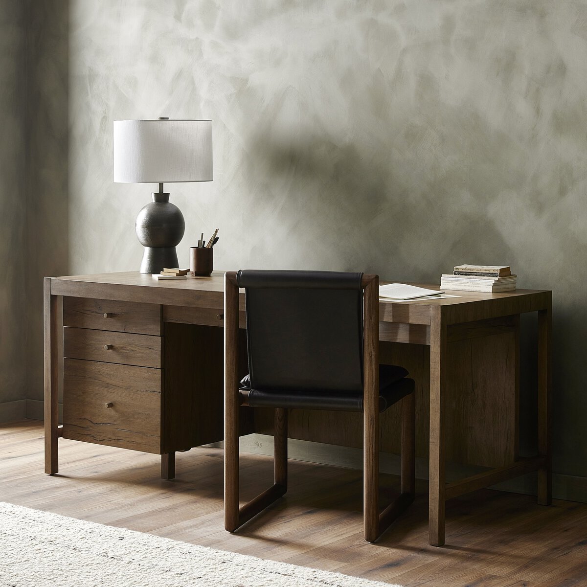 Suspension Executive Desk