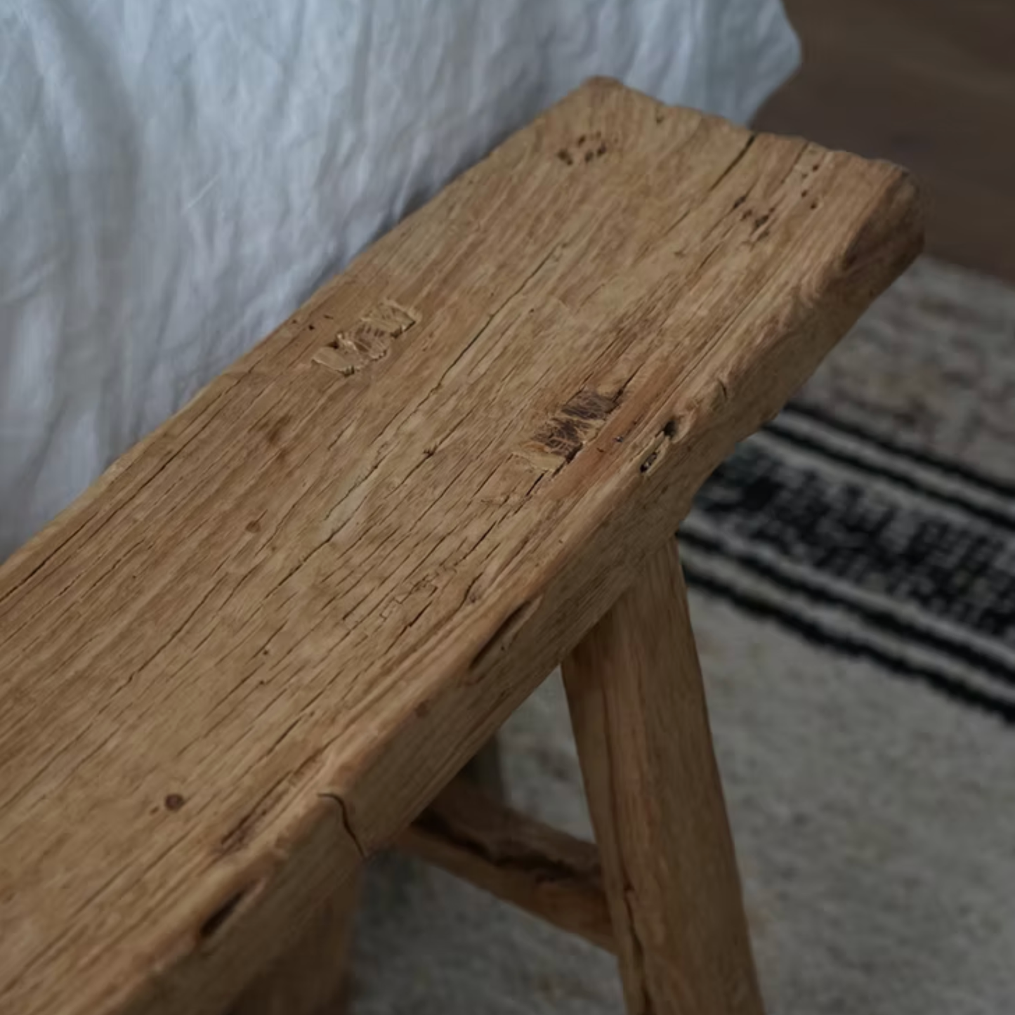 Leo Vintage Bench