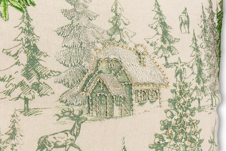 Winter Scene w/Embroidery Pillow-18"SQ