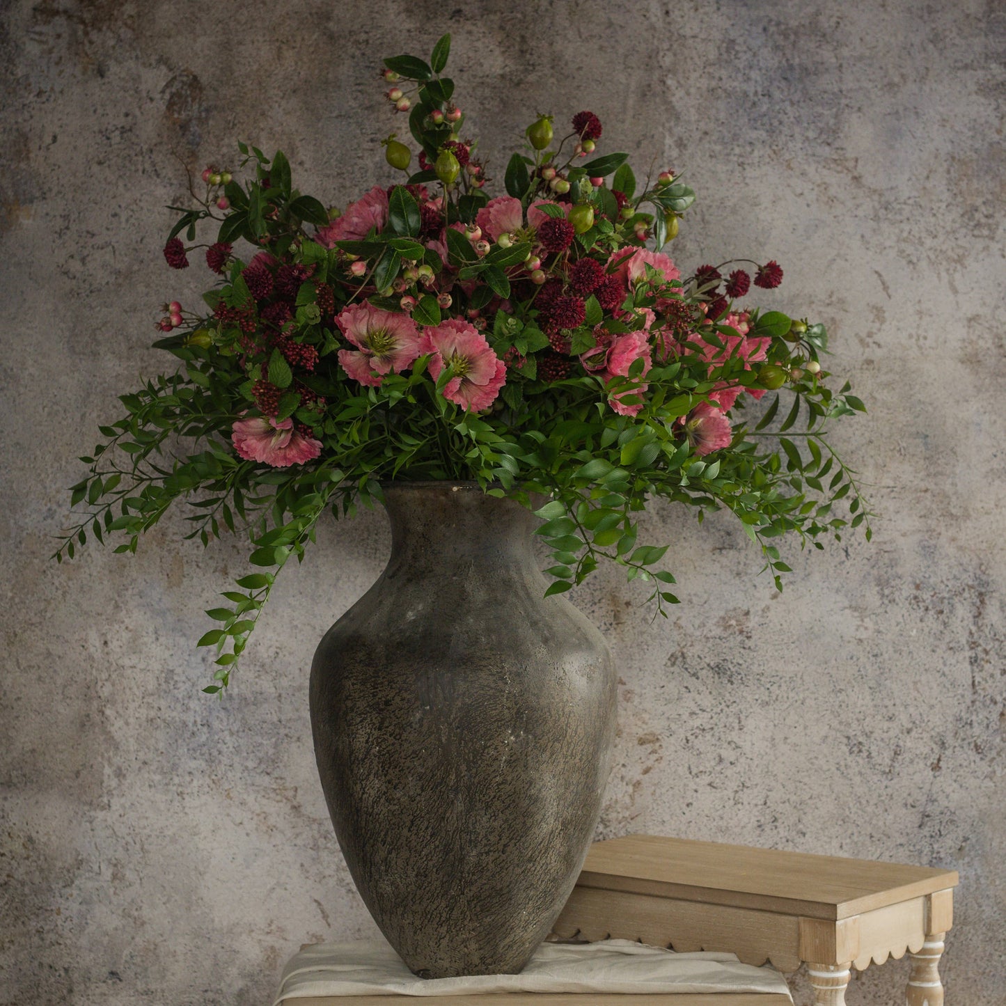 32" PINK BERRY SPRAY