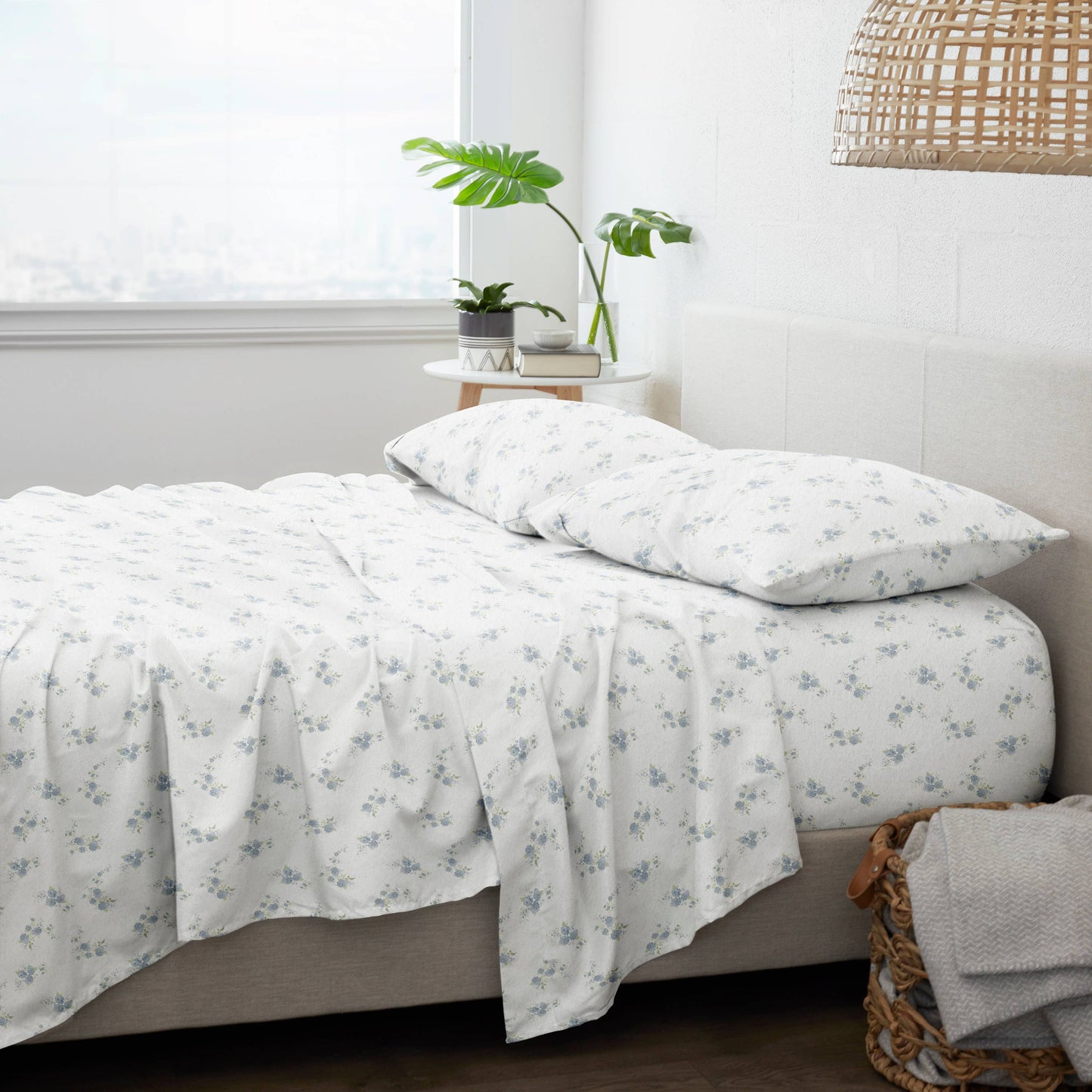 100% Cotton Rose Bunch 4 Piece Flannel Bed Sheet Set