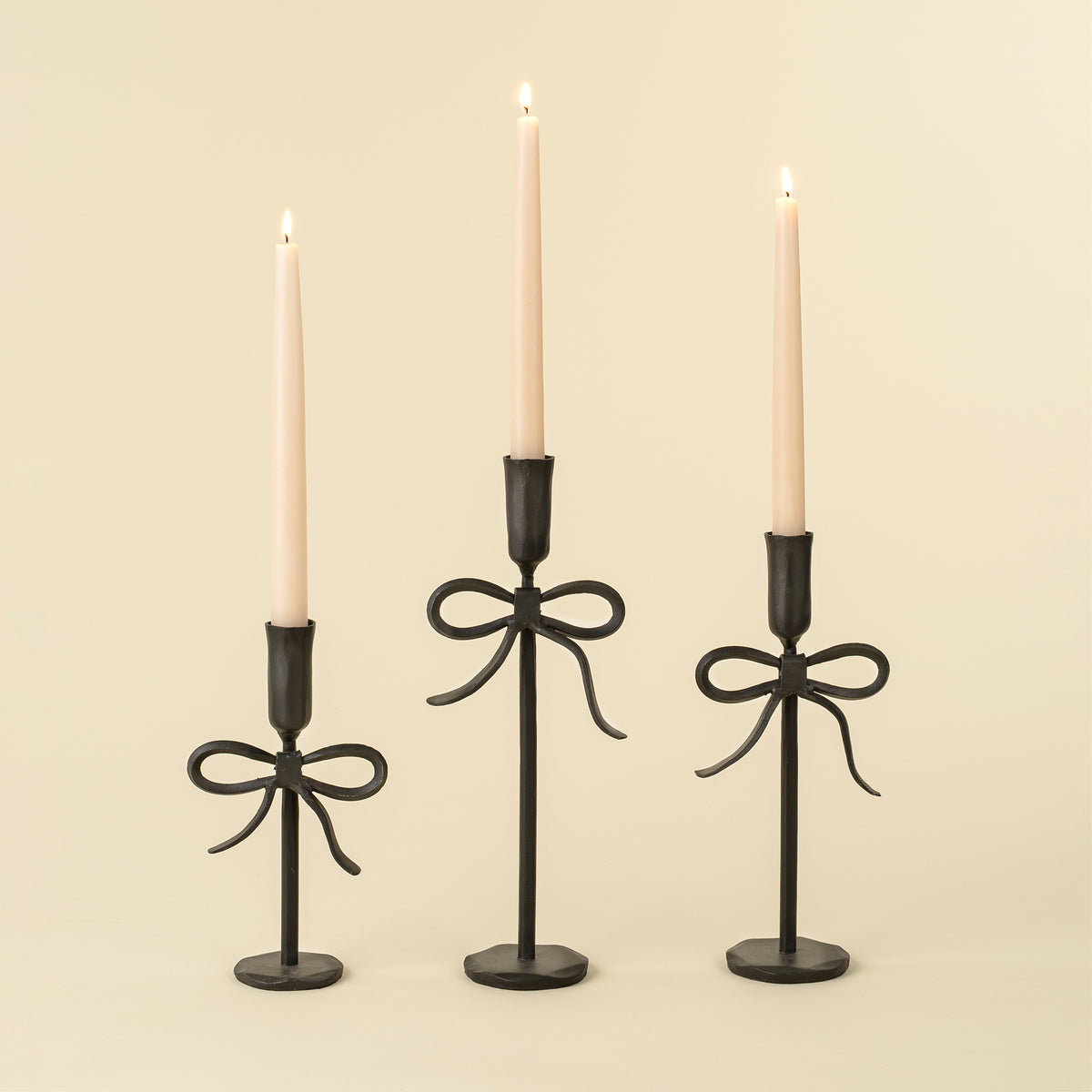 Bow Forged Candlestick M, Black