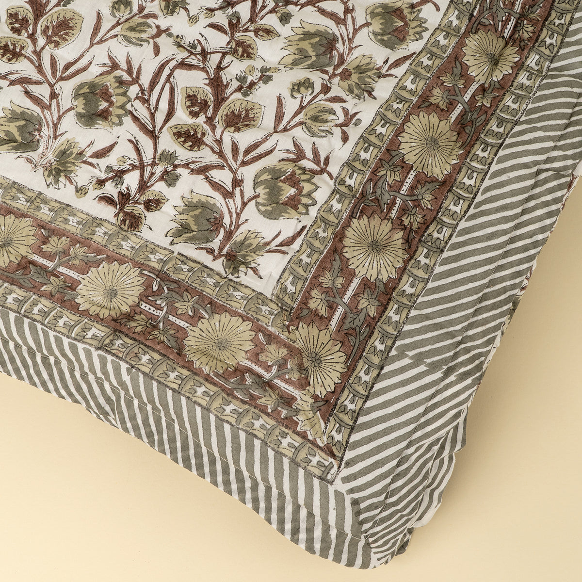 Wild Laurel Block Print Quilt, King