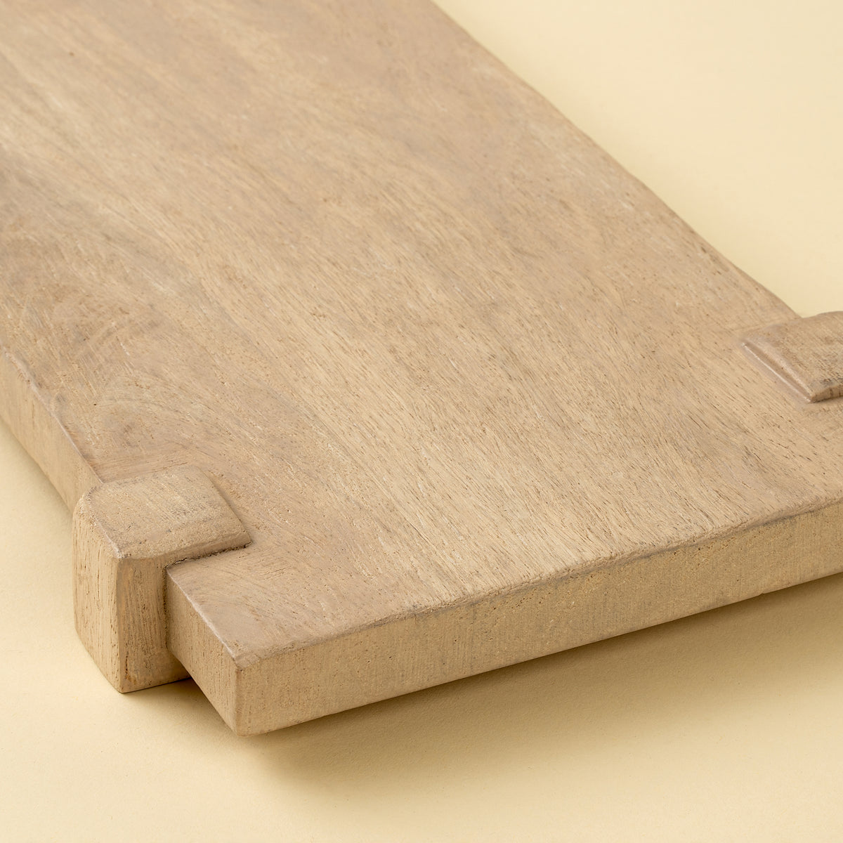 Drift Pedestal Tray L, Bleached