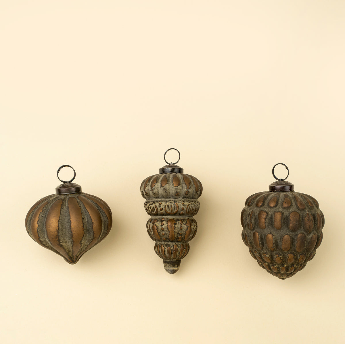 Heirloom Cone Holiday Ornament, Green Gold