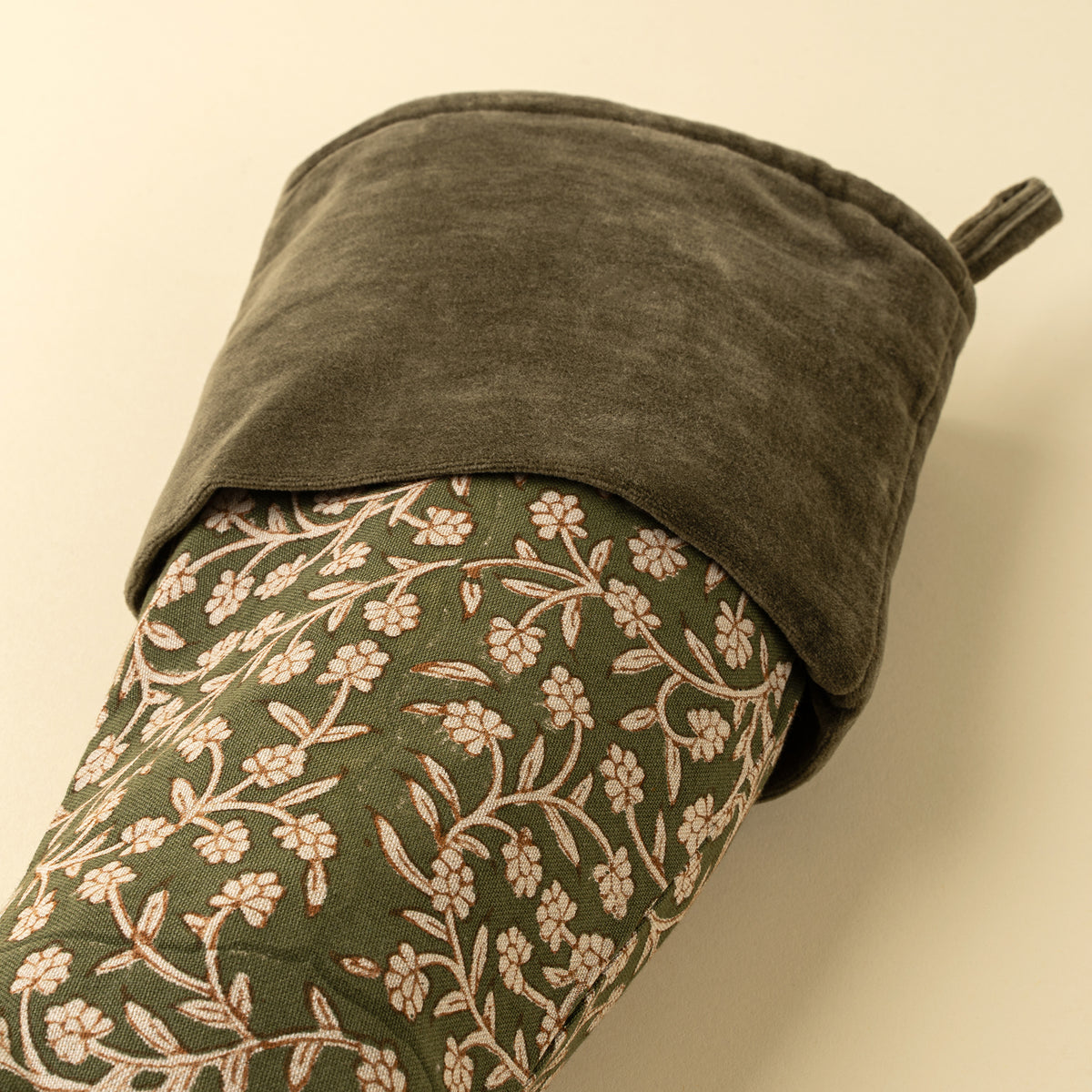 Wildvine Velvet Stocking, Olive