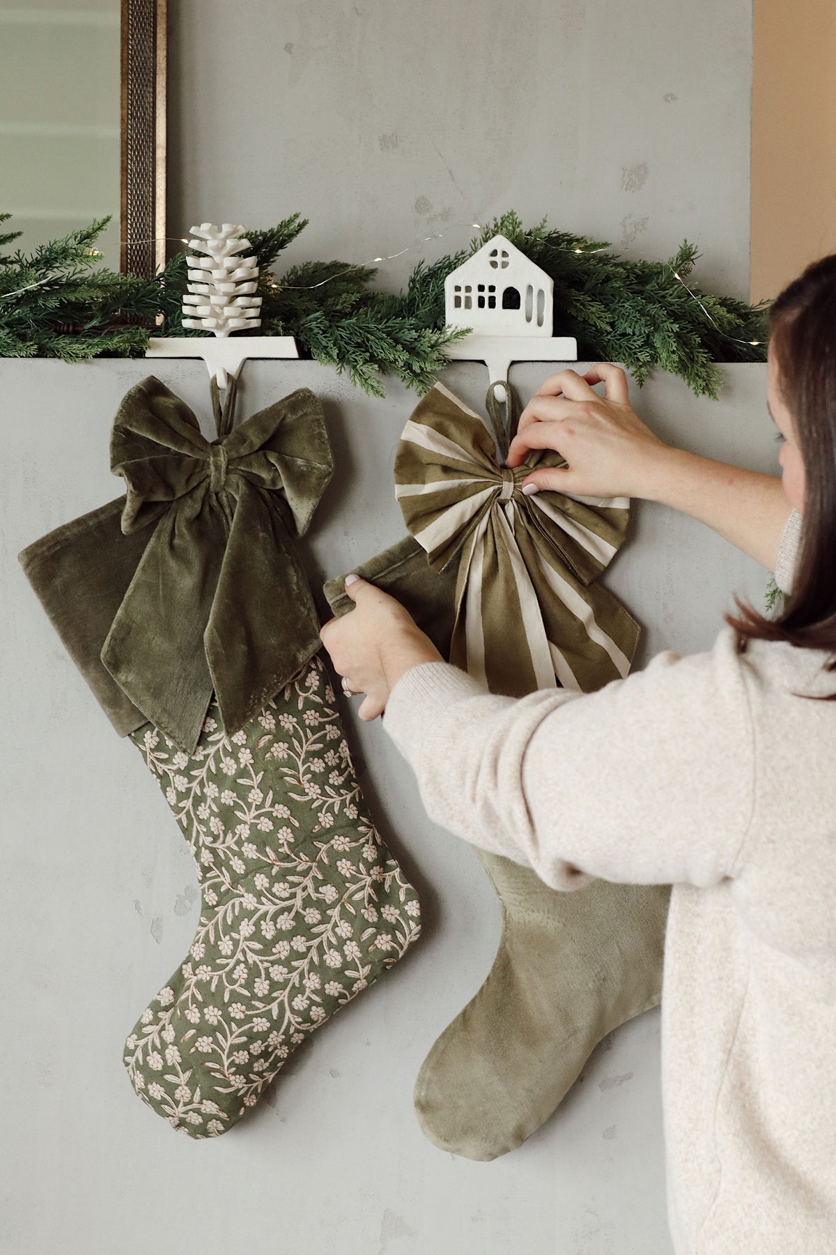 Wildvine Velvet Stocking, Olive