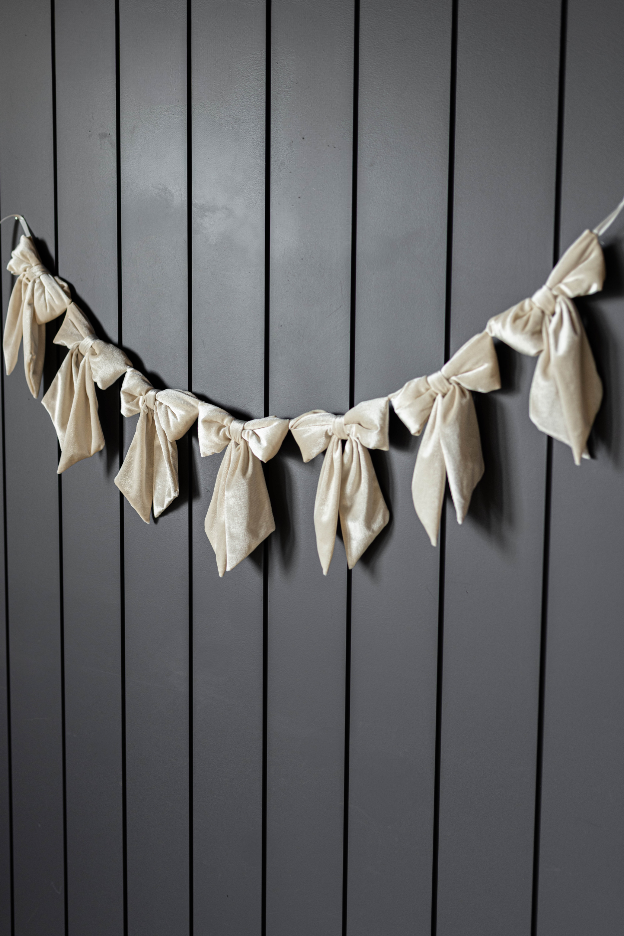 Bow Garland Velvet Fabric Cream