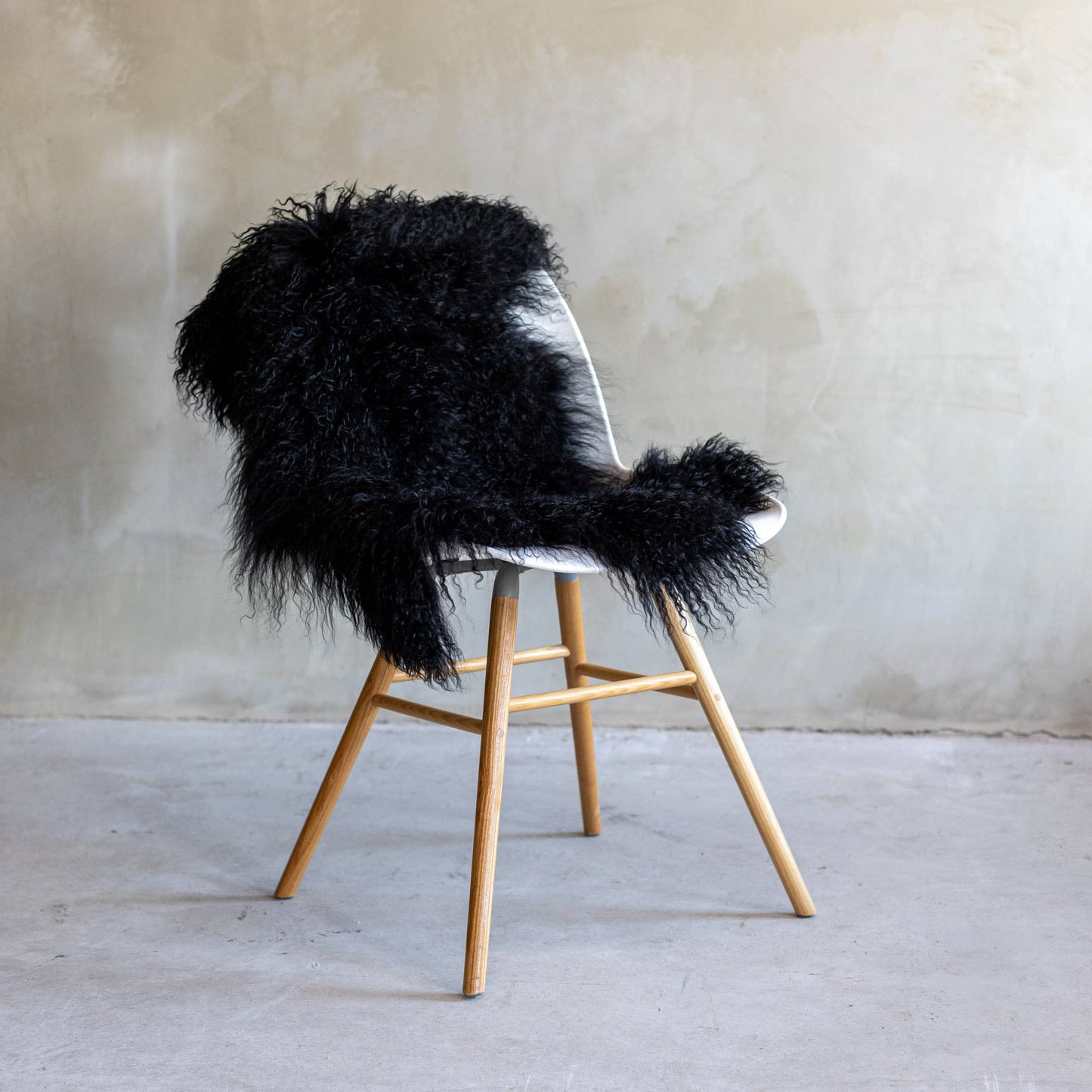 Curly Tibetan Sheepskin Rug - Shaggy Wool Hide | 14 Colors