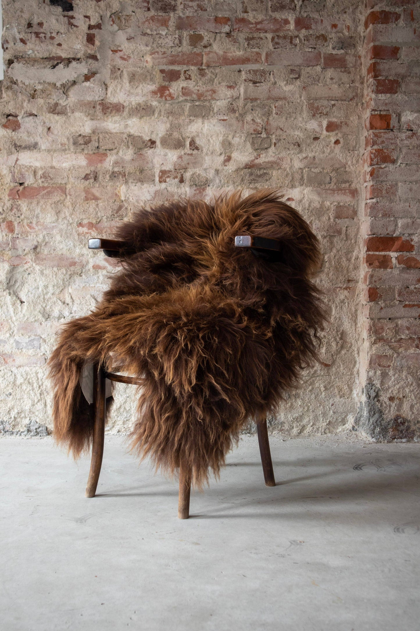 Icelandic Sheepskin | Natural Brown | Long Wool | 90-100 cm