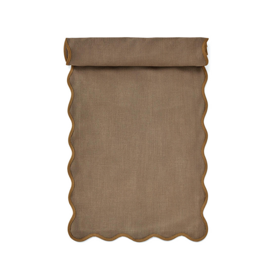 Ginger Table Runner Scallop