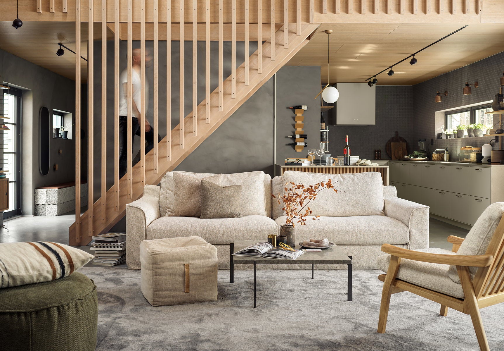 Grande Double Day LC Sofa with Deep Seating
