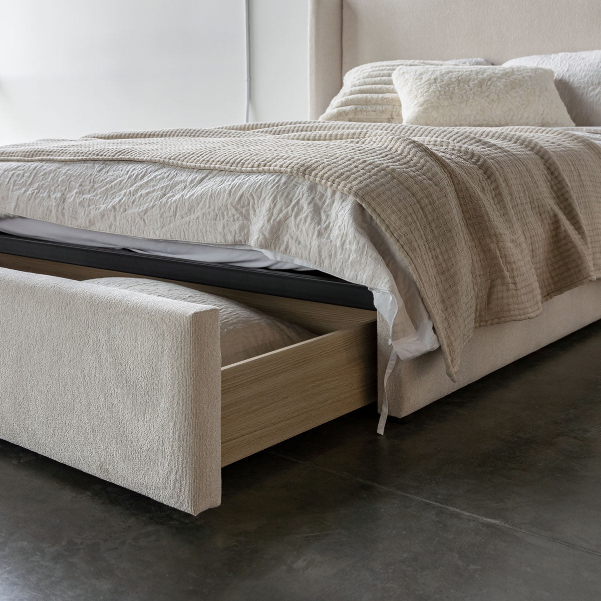 Lourdes Storage Drawer Bed