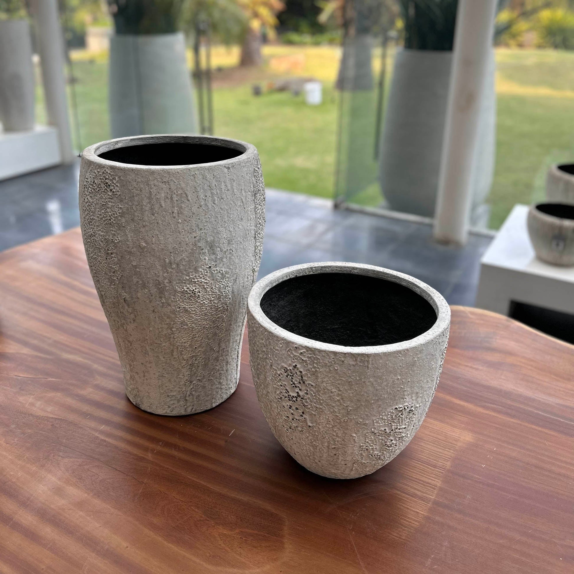 Uxmal Large Pot Antique White