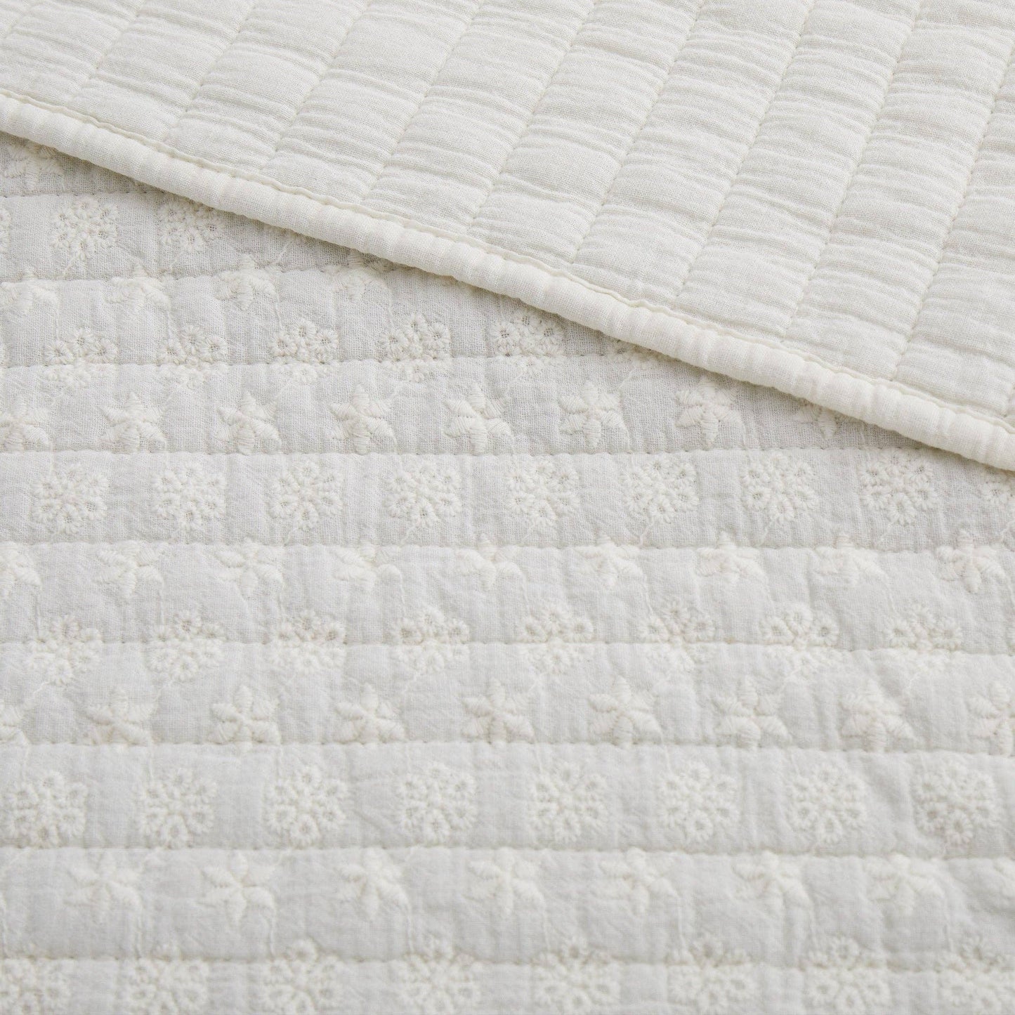 Eyelet Quilted Throw