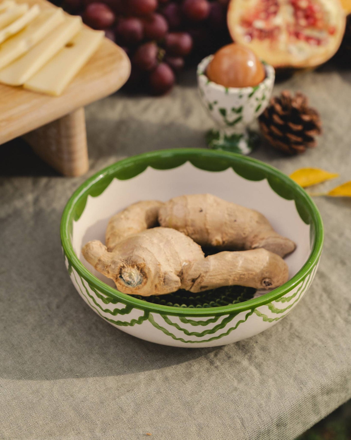 Vintage Pottery Grater Bowl – Green and White / ROOTS