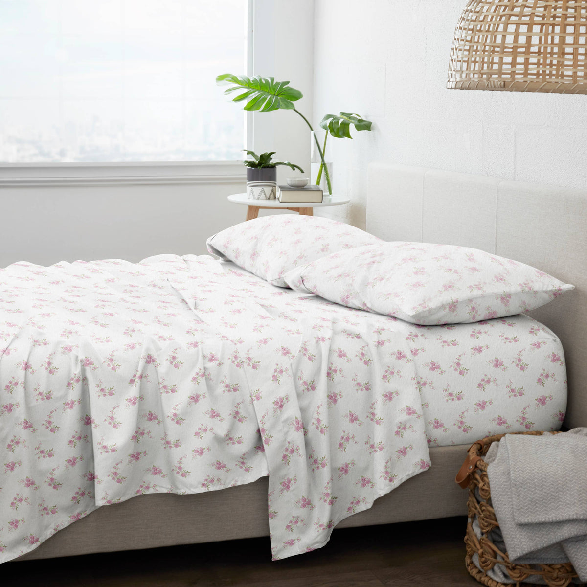 100% Cotton Rose Bunch 4 Piece Flannel Bed Sheet Set