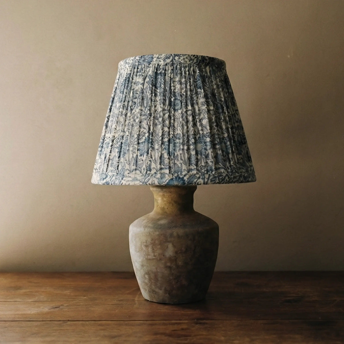 D'Oise Table Lamp