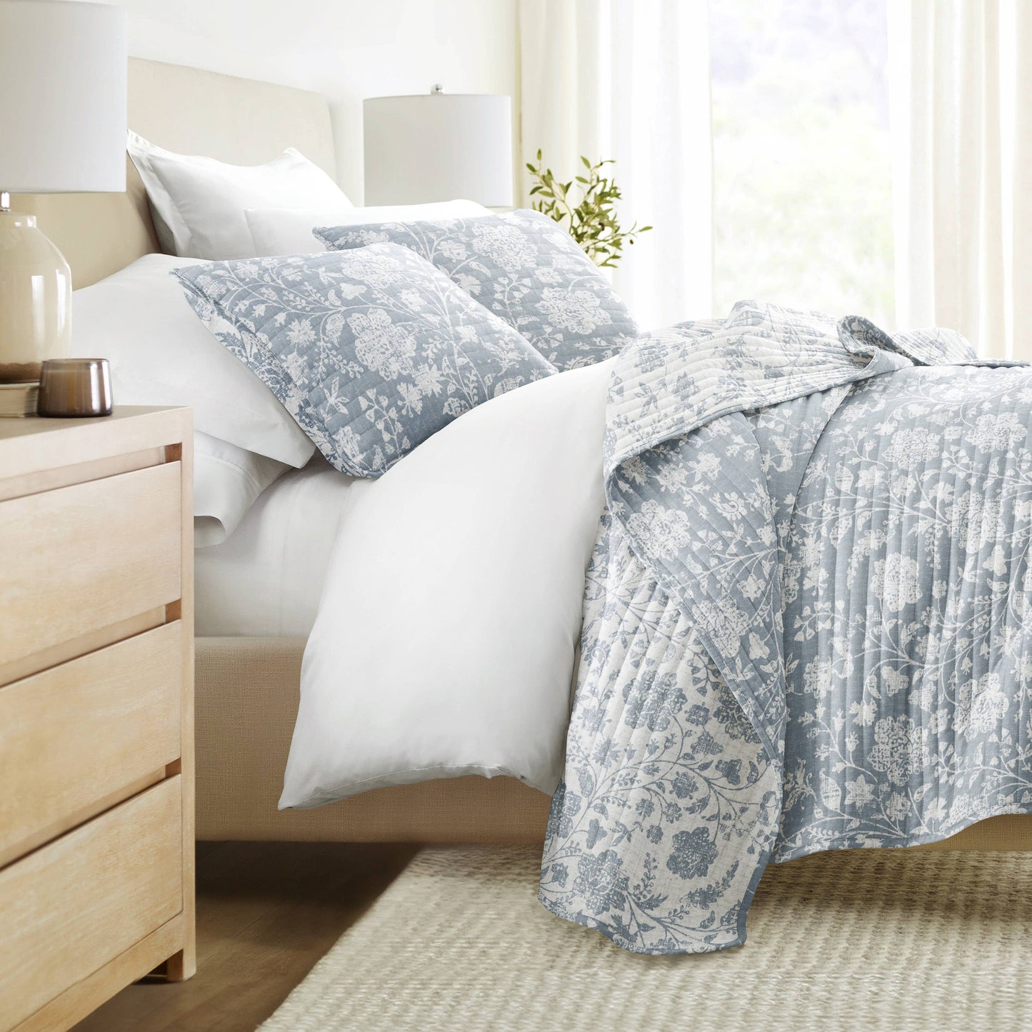 Textured Floral All Season Patterned Reversible Quilt Set