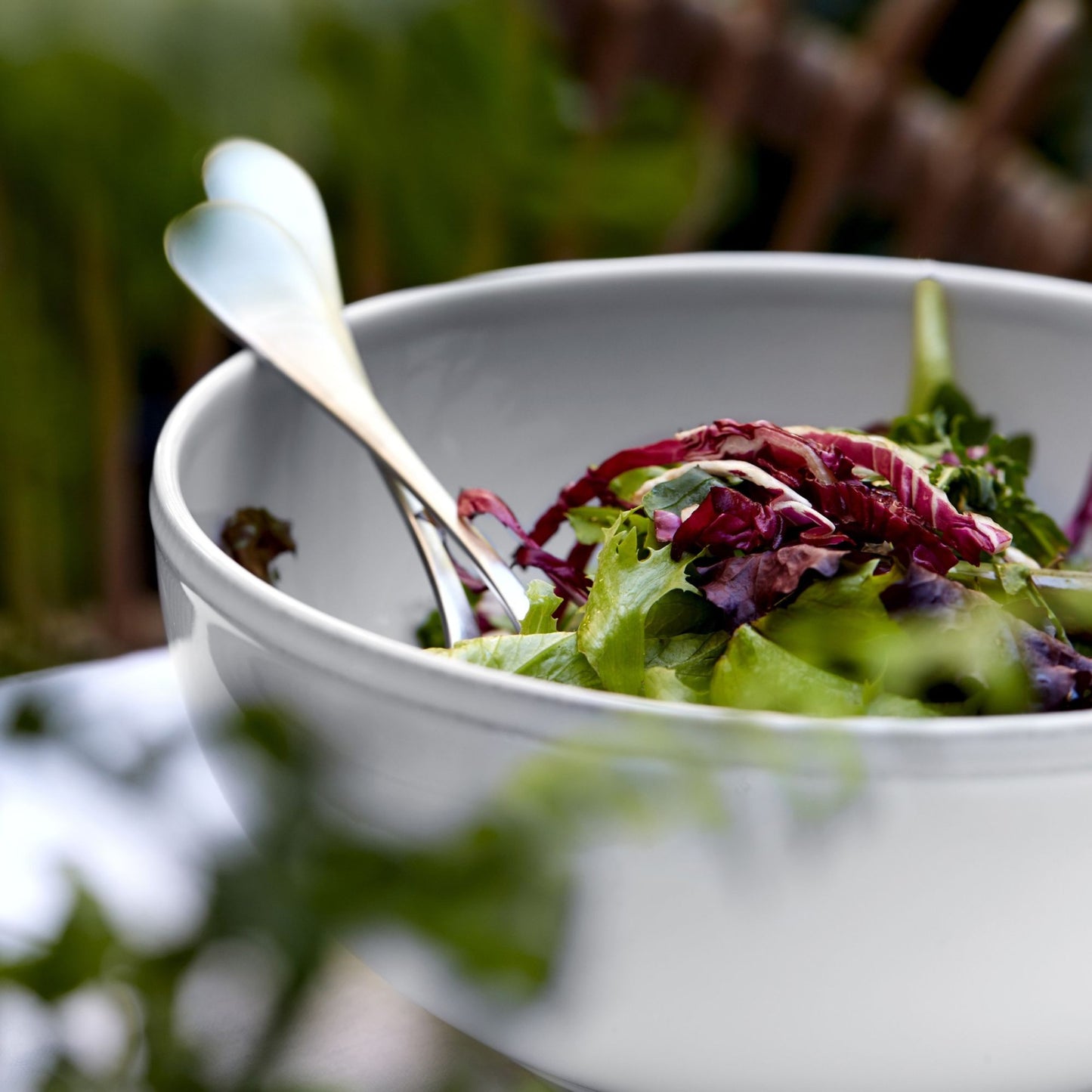 Friso White Serving Bowl