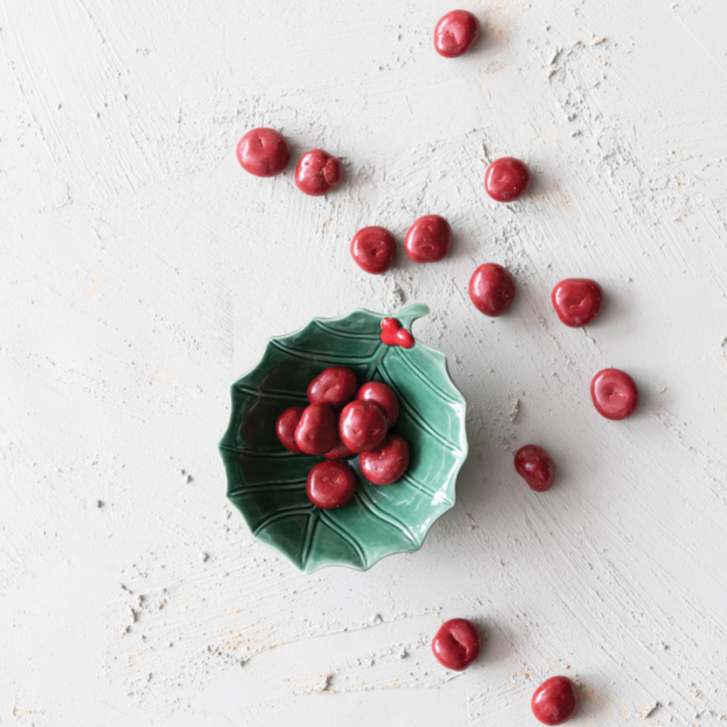 Stoneware Holly Leaf Bowl