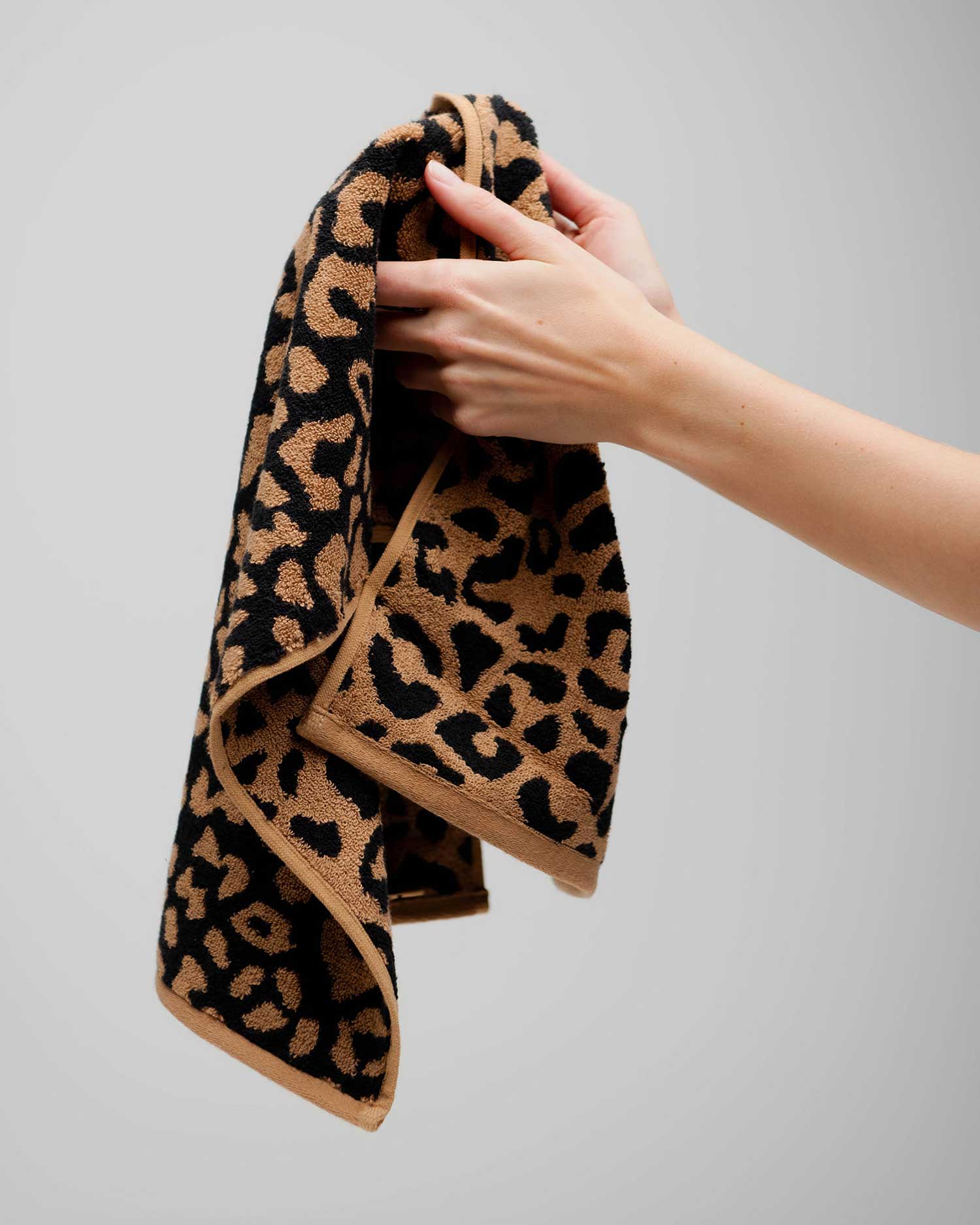 Wild Leopard Stretch Cotton Bath Towel